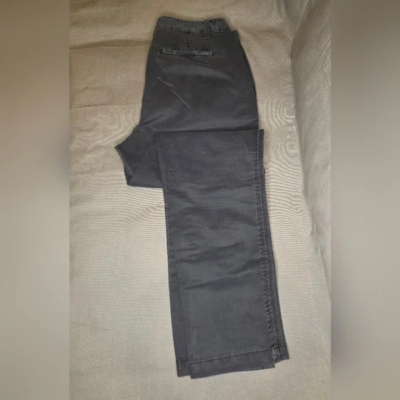 NWOT Gap Girlfriend Twill Stipe Chinos - Gray - Size 6 - Picture 3 of 4